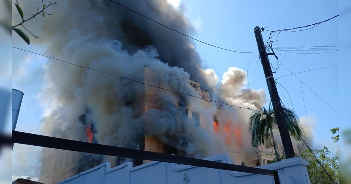 Incêndio de grandes proporções atinge prédio histórico de instituto de educação no PR; vídeo