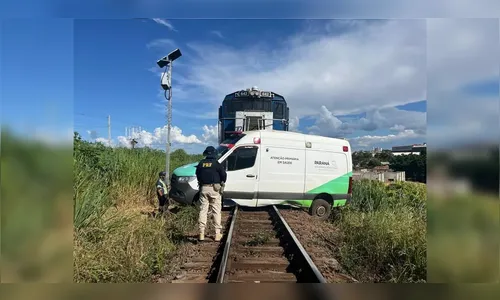 Morre idoso de 77 anos que estava em ambulância atingida por trem em Jandaia do Sul