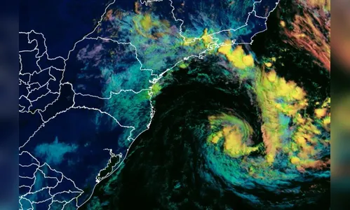 Ciclone deve chegar à costa litorânea e provocar fortes chuvas no PR