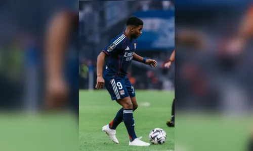 Endrick começa no banco no Olympique Lyonnais e técnico explica risco de lesão