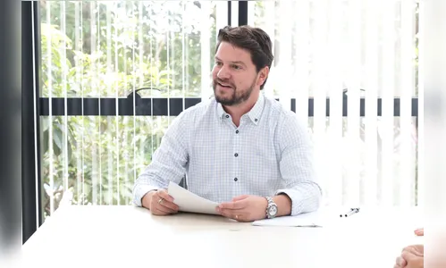 Prefeito sanciona lei para melhoria na carreira dos professores da rede municipal de Arapongas