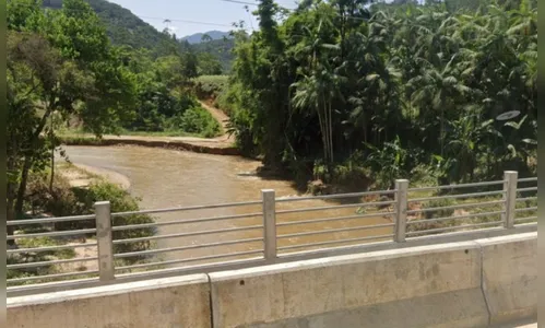 Corpo de mulher é encontrado esquartejado em SC; cabeça não foi localizada