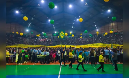 Abertura dos Jogos Escolares reúne grande público em Arapongas