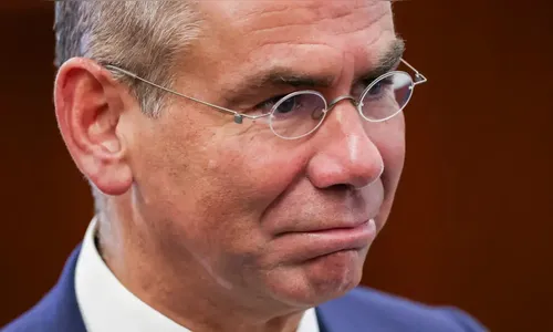 Quem é o novo advogado de Daniel Vorcaro, que já defendeu José Dirceu e Walter Braga Netto