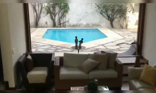 Apresentador tem fortuna de R$ 38,3 milhões e mansão que já foi cenário de telejornal; saiba quem