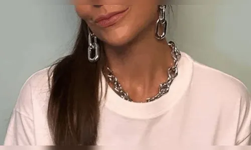 Cantora com fortuna de R$ 650 milhões quase seguiu carreira em medicina antes da música; saiba quem