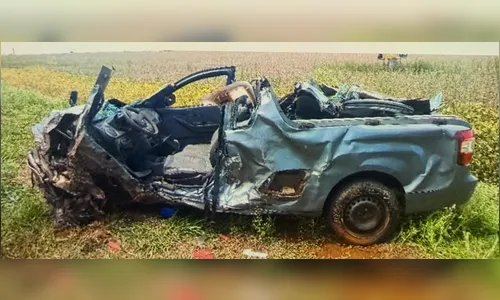 Colisão frontal na PR-323 envolve carreta com placas de Apucarana