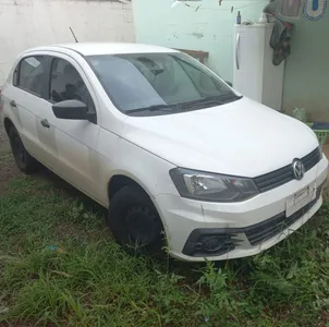Carro foi localizado pela Polícia Militar de Apucarana