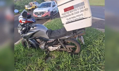 Motociclista fica ferido em batida no trevo da PR-444 em Arapongas