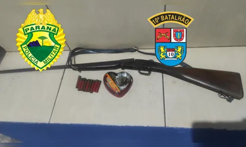 Briga entre mãe e filha termina com espingarda e drogas apreendidas