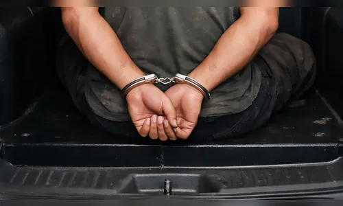 Homem causa confusão, enfrenta PM e acaba detido em Ivaiporã