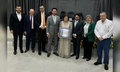 Aída Assunção recebe título de cidadã honorária de Apucarana