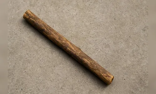 Homem bate na esposa com pedaço de pau e ameaça matá-la em Apucarana