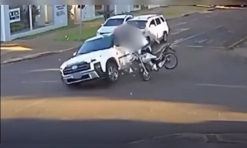 Vídeo mostra momento de acidente em cruzamento no PR que matou jovem de 20 anos