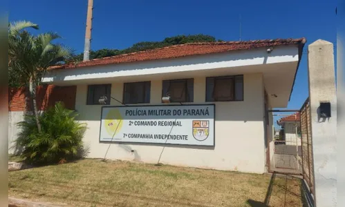 Homem bate em grávida com bebê no colo e vai preso em Arapongas