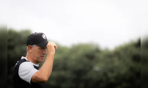 Veja onde assistir Vasco x Palmeiras ao vivo nesta quinta-feira (12)