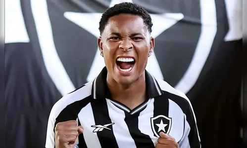 Botafogo contrata lateral-esquerdo formado no rival Flamengo e destaque na Portuguesa