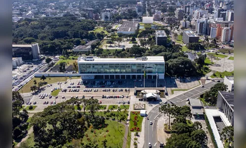 De olho nas eleições, 19 secretários e gestores do Governo do Paraná deixam cargos