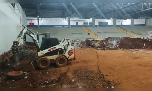 Trabalhador fica ferido após ser atingido por máquina nas obras do Lagoão