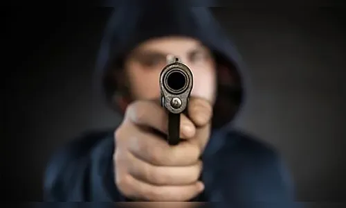 Moradores flagram homens armados tentando invadir sítio em São João do Ivaí