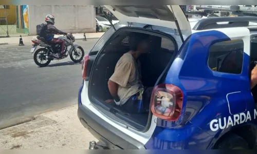 Motoboy é esfaqueado por homem em situação de rua durante tentativa de assalto no PR