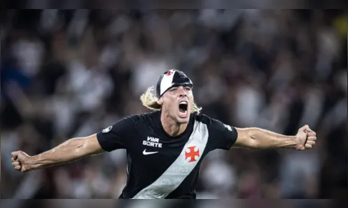 Vasco vira sobre o Fluminense no fim e vence clássico por 3 a 2