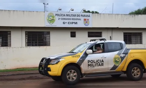 Carro furtado em Arapuã é encontrado capotado pela PM em área rural de Ivaiporã