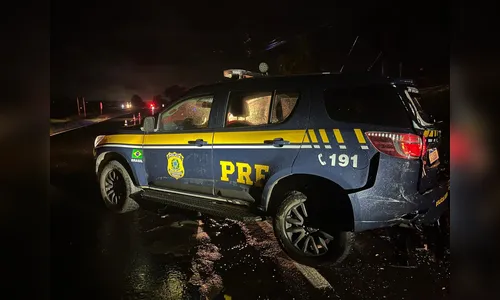Motorista embriagado invade local de acidente e bate em viatura na BR-376