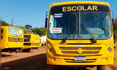 Monitora é afastada por suspeita de agredir aluno em ônibus escolar