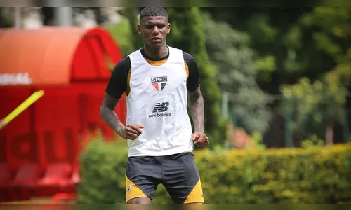 Após 3 dias sem dar notícias, Arboleda comunica retorno e possível saída do São Paulo