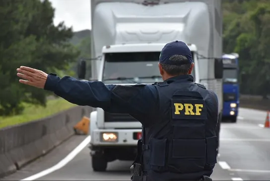 Semana Santa 2026: PRF reforça fiscalização para reduzir mortes nas rodovias do Paraná