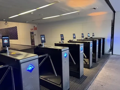 Reconhecimento facial na Neo Química Arena leva 8 foragidos à cadeia