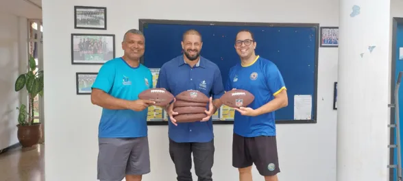 Arapongas distribui materiais esportivos para mais de 20 núcleos de atendimento