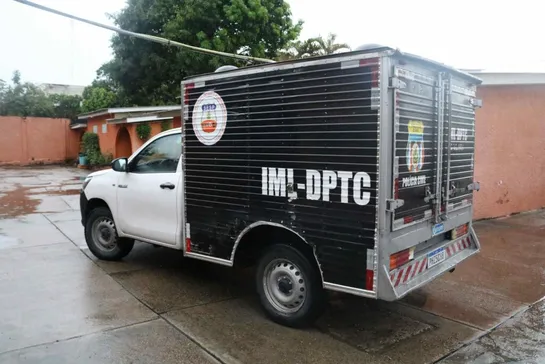 Homem morre em apartamento e acaba devorado por 11 cães em Manaus