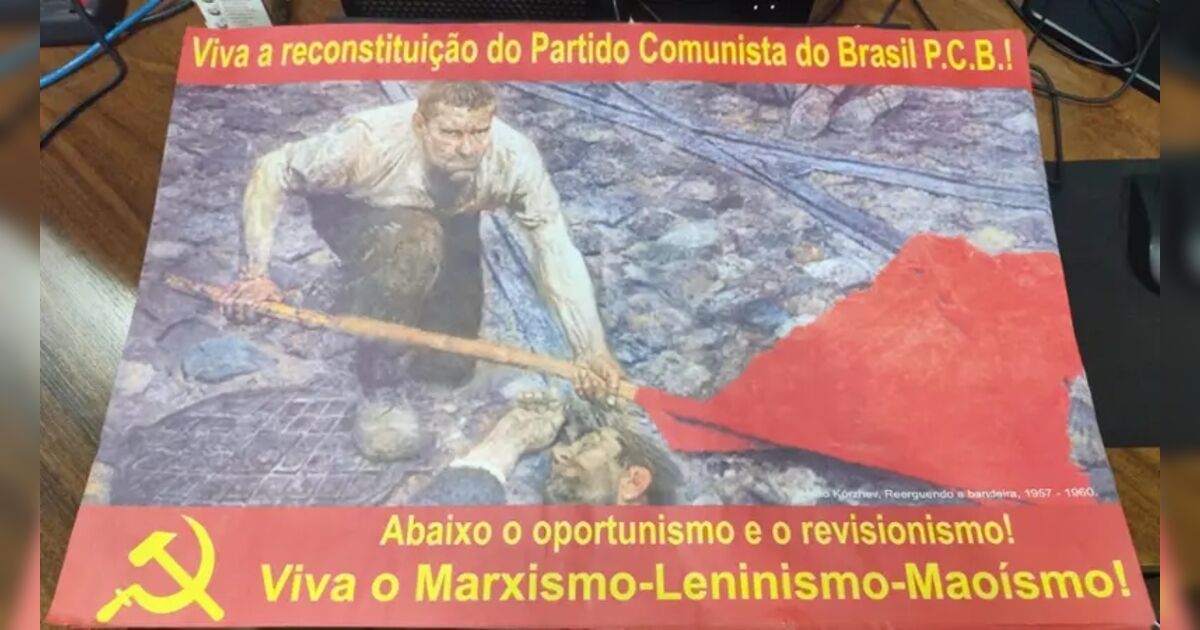 PM impede colagem de cartazes comunistas em pontos de ônibus no Paraná