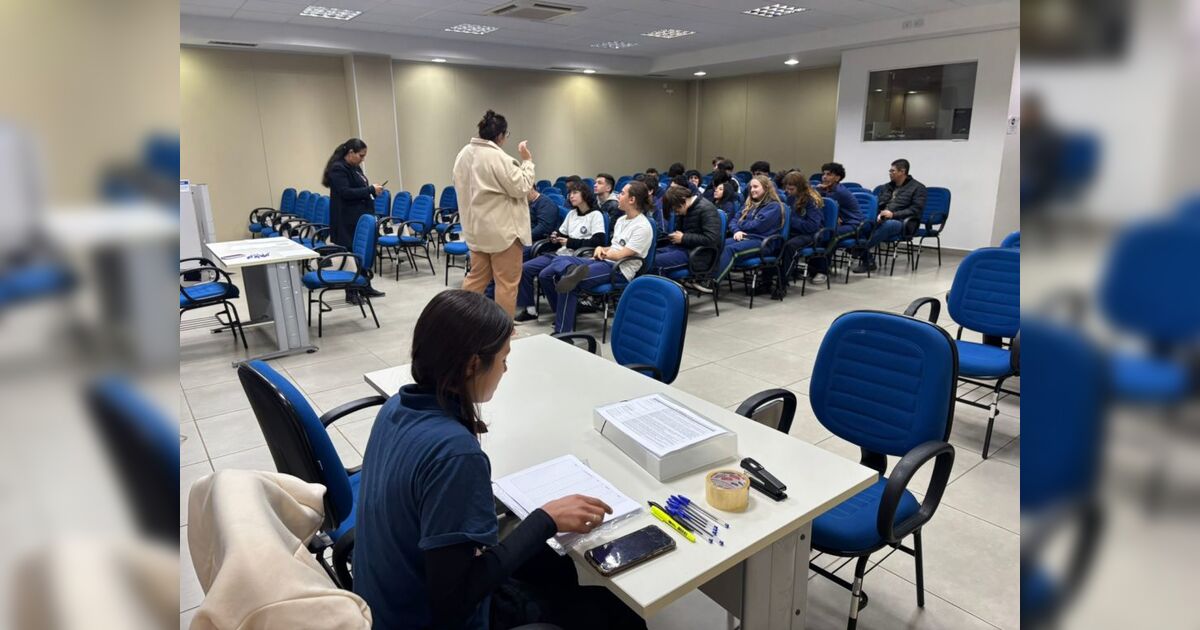 Feirão conecta jovens ao primeiro emprego