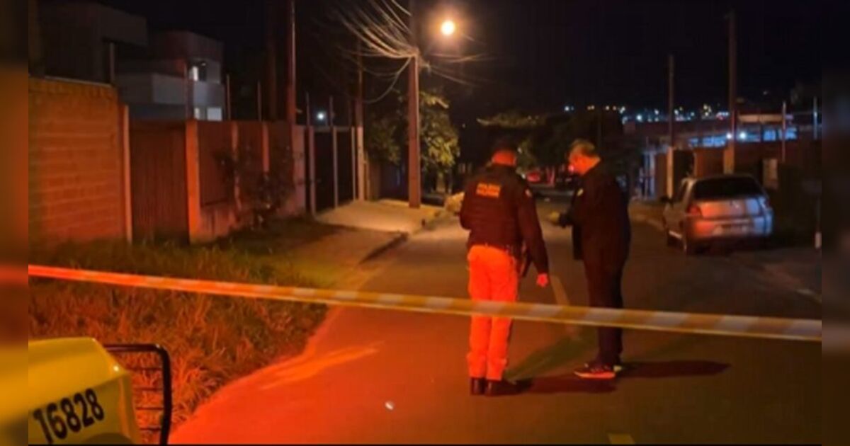 Dupla de ladrões rouba policial no PR; um morre e outro foge levando motocicleta