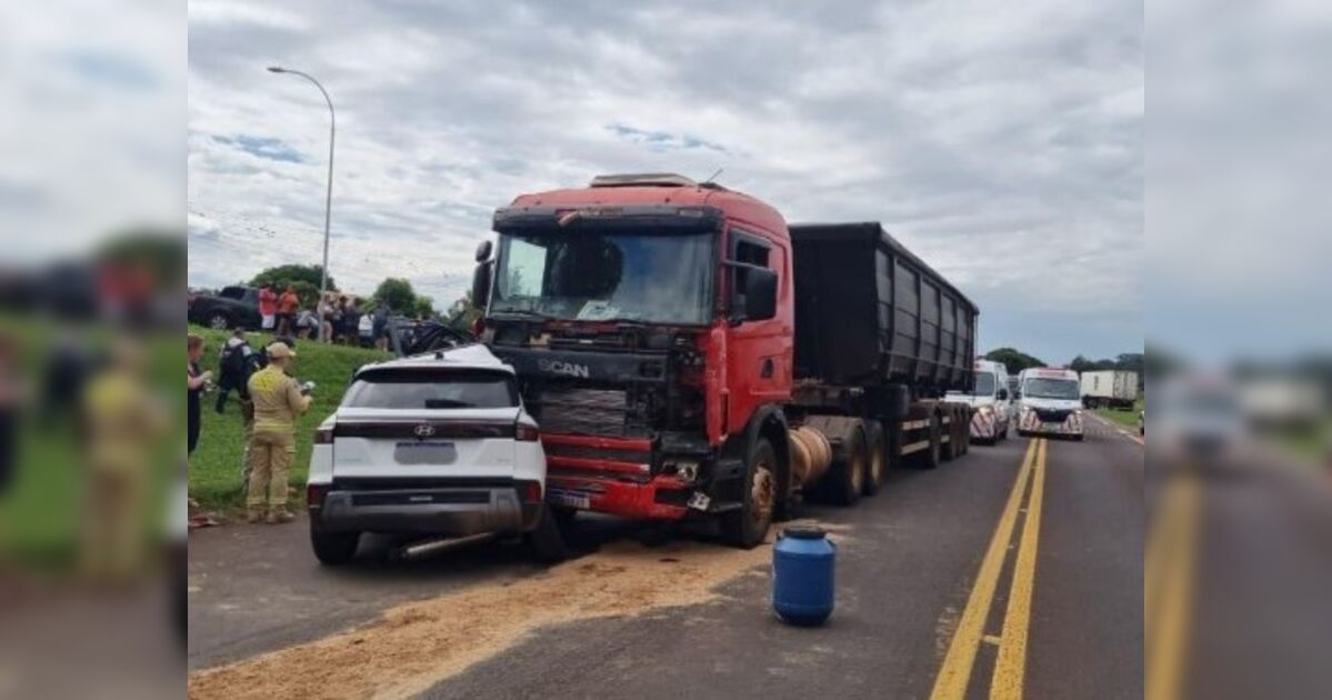 Acidente no PR: vídeo mostra momento em que carreta arrasta carro e mata criança de 7 anos