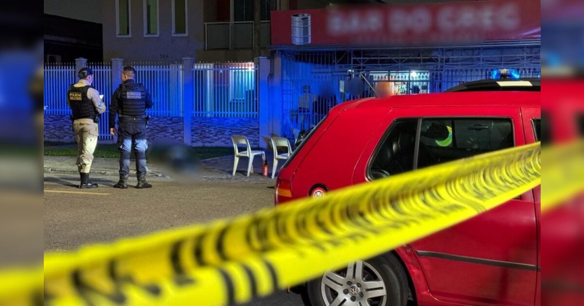 Empresário é executado ao chegar de Porsche em frente a bar no PR