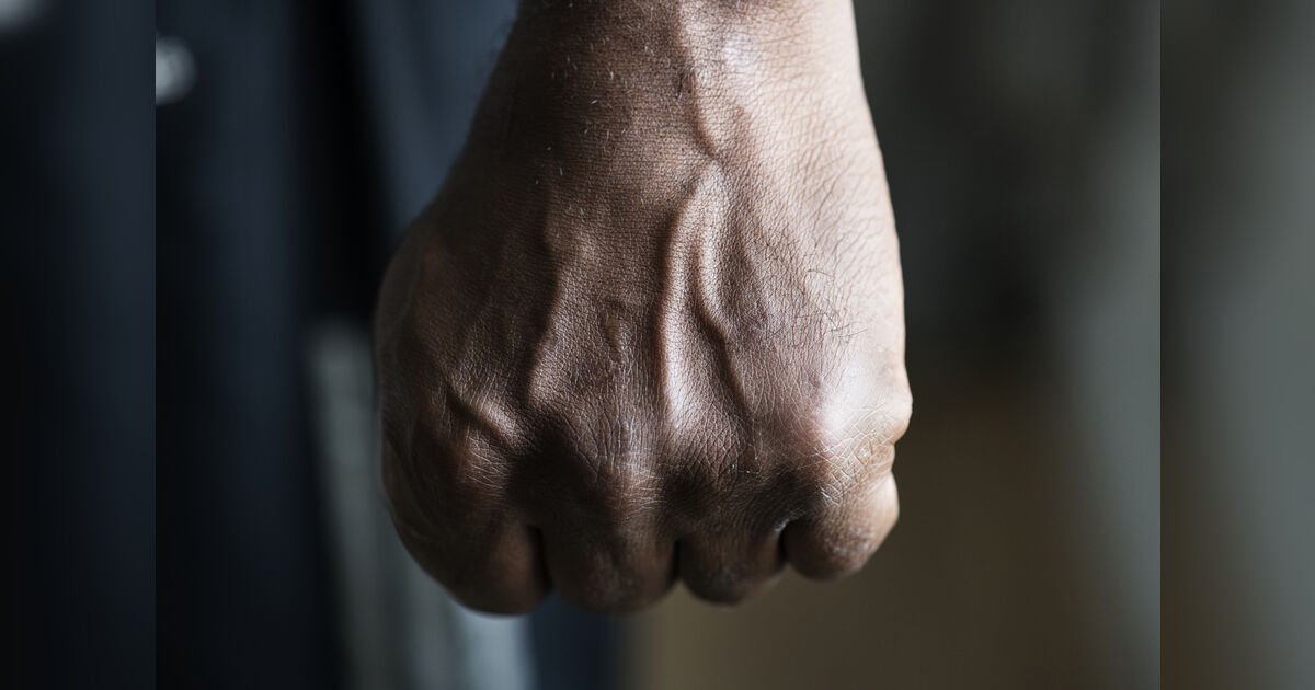 Proprietário de bar leva soco no rosto após discussão no Pirapó
