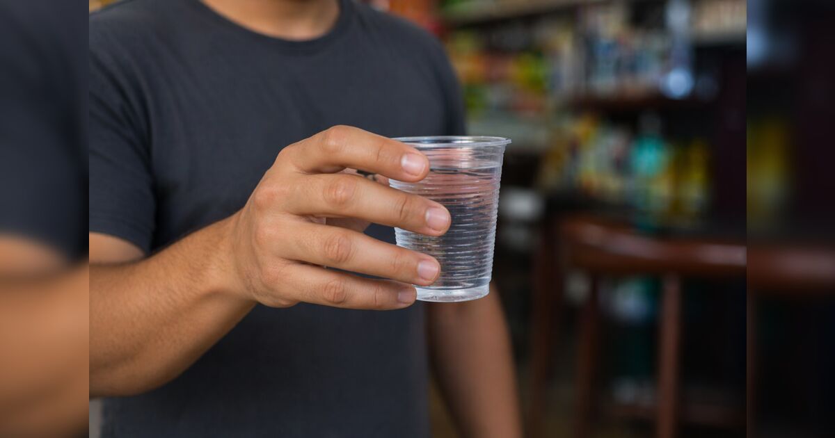 Homem mata colega de trabalho após briga por copo de água; entenda
