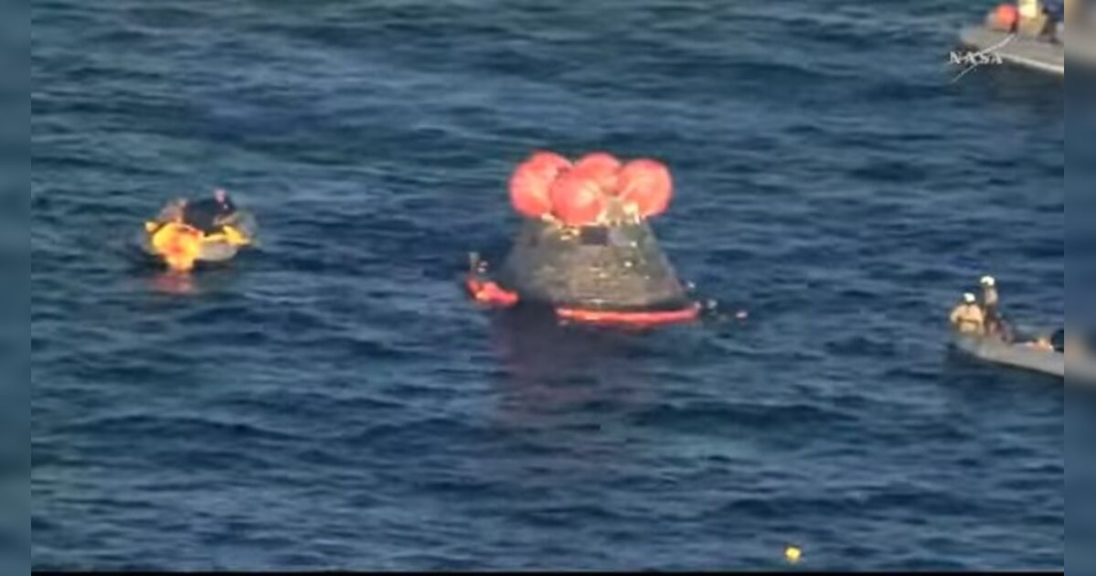 Astronautas da Artemis II pousam no mar e retornam do espaço após missão lunar