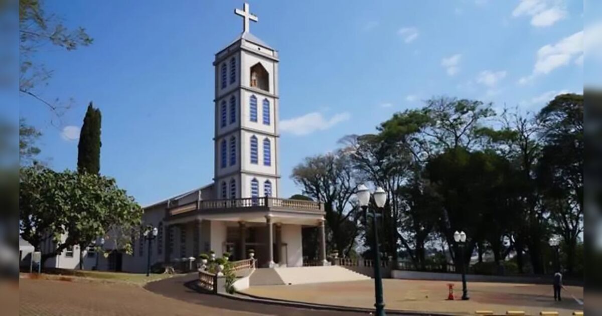 Gritaria na madrugada mobiliza PM na Praça Padre Yves Gueguem, em Ivaiporă