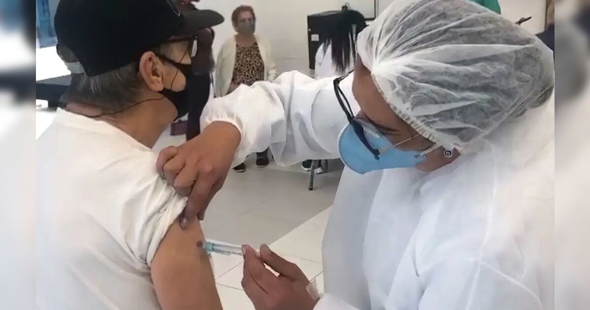 Saúde envia 2,2 milhões de doses da vacina de covid-19 aos estados