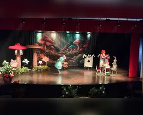 Ivaiporã abre temporada cultural 2026 com teatro e eventos