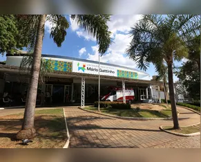 Funcionária de hospital é presa após injuriar colega: 'negra encardida e fedorenta'
