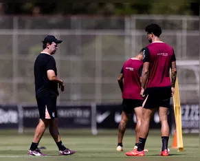 Veja onde assistir Vitória x Corinthians ao vivo neste sábado