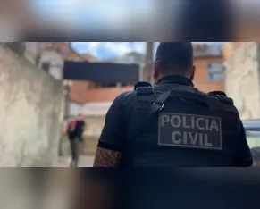 Três crianças morrem em incêndio ao serem deixadas sozinhas em casa pela mãe