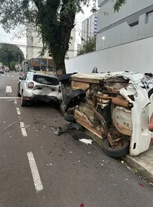 Acidente envolveu três veículos