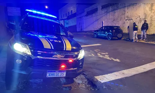 Mulher fica ferida em acidente em Apucarana e primo foge com a moto